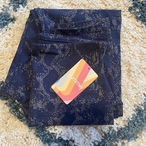 Yummie Brand Navy with Grey Snake Print High-Waist 7/8 Legging